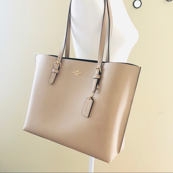 adley large tote